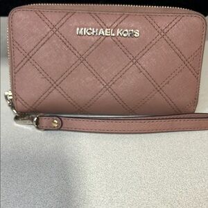 Michael Kors Blush Quilted Wristlet